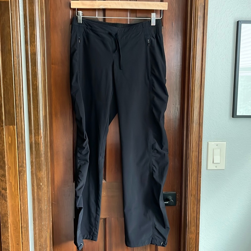 Athleta straight leg pants